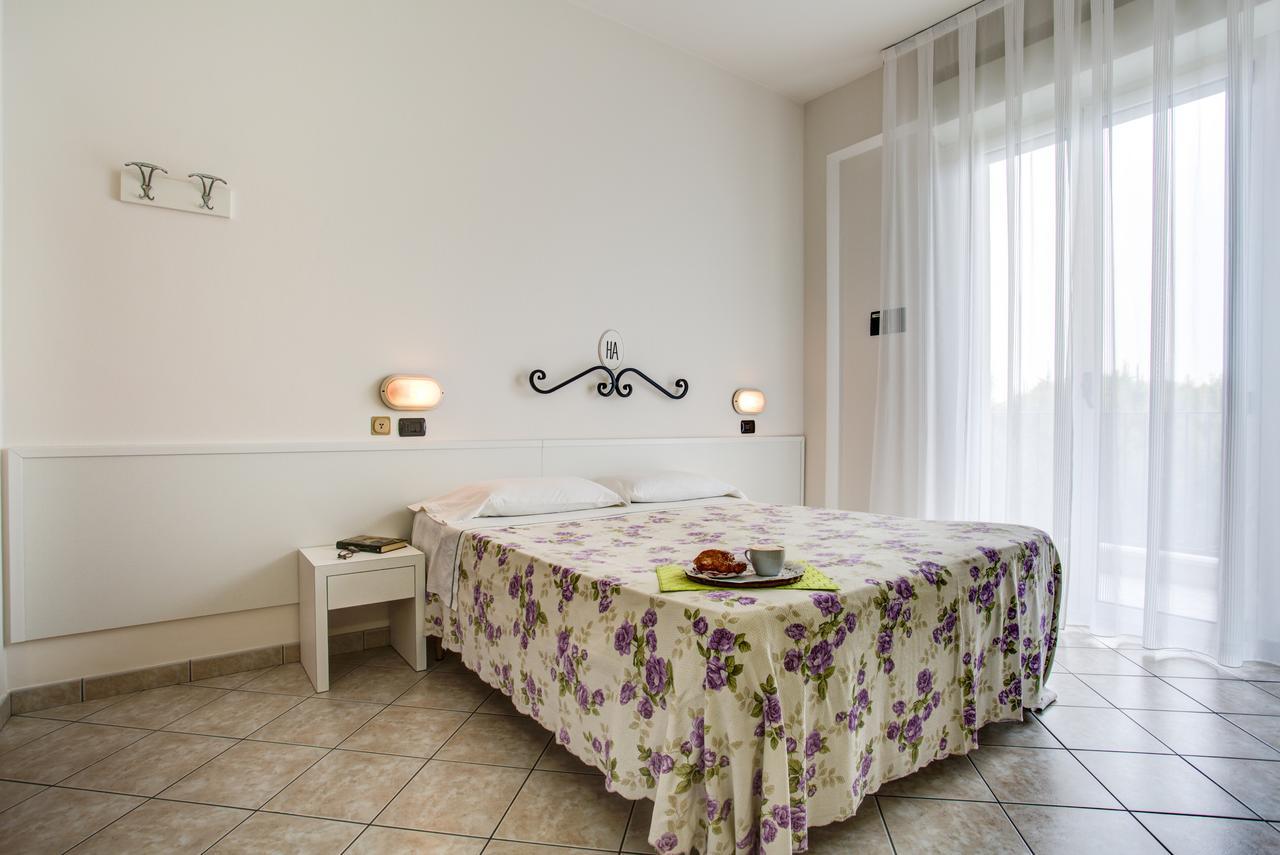Ancora Hotel & Residence Cattolica Ngoại thất bức ảnh